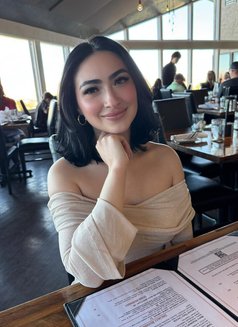 Jaiyvette - escort in Paris Photo 6 of 6