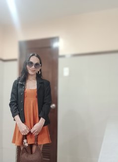 Jaja - Transsexual escort in Makati City Photo 5 of 16