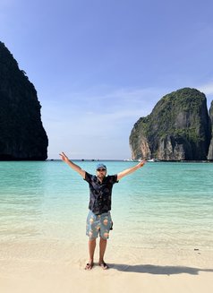 Jake Bbc - Male escort in Phuket Photo 1 of 7