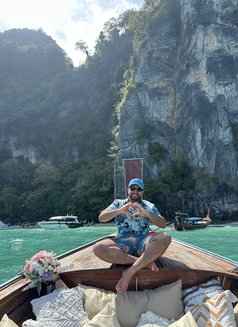 Jake Bbc - Male escort in Phuket Photo 4 of 7