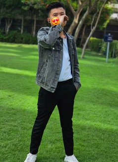 Jake - Male escort in Dubai Photo 1 of 6