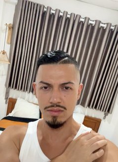 Jake Blade Back in Tokyo 🇯🇵 - Male escort in Tokyo Photo 7 of 8