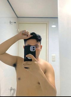 Jake - Male escort in Cebu City Photo 2 of 3