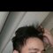 Emman 7 inches thick and hard - Acompañantes masculino in Singapore Photo 3 of 4