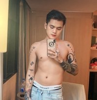 AsianSTUD - Male escort in Singapore