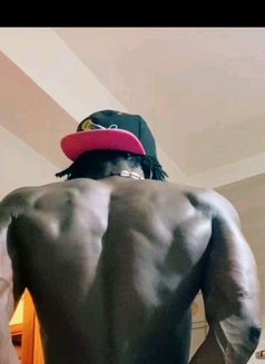 Jaki - Male escort in Paris Photo 1 of 3