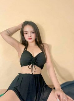 Jakie - escort in Manila Photo 4 of 6