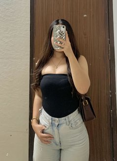 Jaley - escort in Osaka Photo 1 of 5