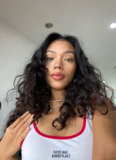 Curly - Camshow, Girlfriend Exp - escort in Manila Photo 10 of 11