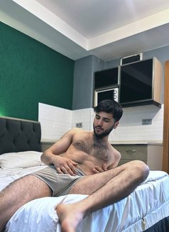 Jamal Massagist Top - Male escort in İstanbul Photo 9 of 15