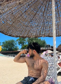 Jamal Massagist Top XXL - Male escort in İstanbul Photo 8 of 11