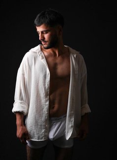 Jamal Massagist Top XXL - Male escort in İstanbul Photo 10 of 11