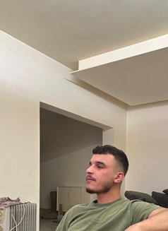 Jamal - Acompañantes masculino in Beirut Photo 3 of 5