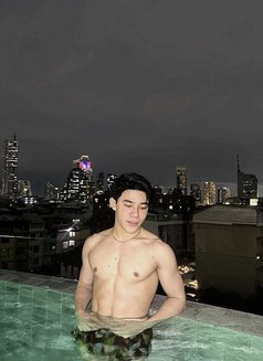 Jame - Male escort in Bangkok Photo 3 of 4