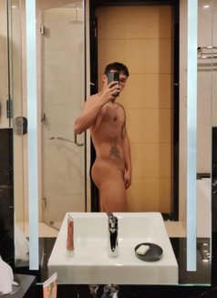 Jame #Vip - Acompañantes masculino in Khobar Photo 2 of 6