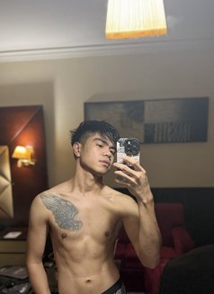 JAMEEL TwinkBottom - Male escort in Dubai Photo 3 of 7