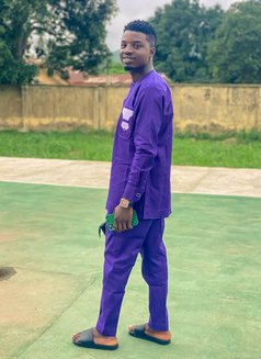 James@12 - Acompañantes masculino in Lagos, Nigeria Photo 1 of 1