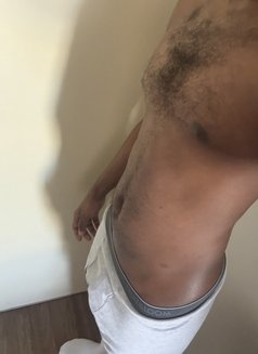 James - Acompañantes masculino in Misawa Photo 1 of 2