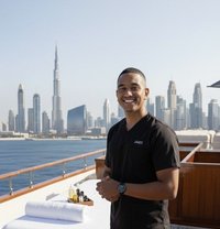 James bbc 🤩 - Male escort in Dubai Photo 3 of 4