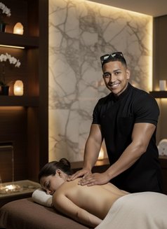 James bbc 🤩. - Acompañantes masculino in Dubai Photo 7 of 8