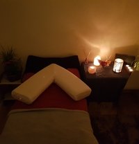 James - masseur in London
