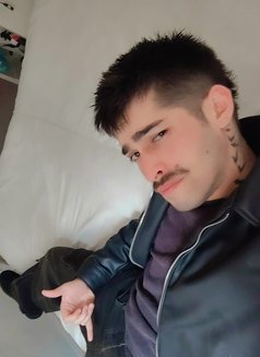James - Male escort in İstanbul Photo 2 of 11
