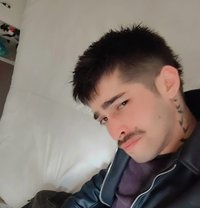 James - Male escort in İstanbul