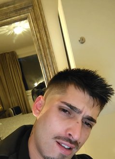James - Male escort in İstanbul Photo 8 of 11