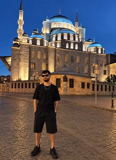 James - Male escort in İstanbul Photo 11 of 11