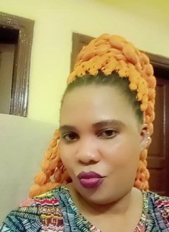 James - escort in Madinah Photo 1 of 3