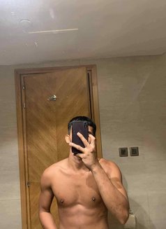 James - Male escort in Cebu City Photo 5 of 5
