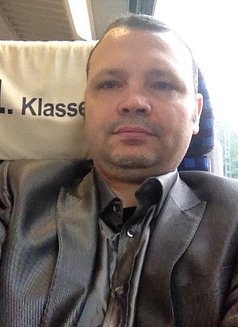 James Harrington - Male escort in London Photo 2 of 6