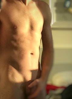 JamesInHk - Acompañantes masculino in Hong Kong Photo 4 of 9