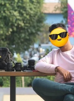 James - Male escort in Mumbai Photo 2 of 2