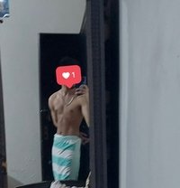James - Male escort in New Delhi
