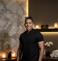 James bbc - Male escort in Dubai Photo 2 of 6