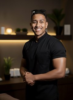 James . - Male escort in Dubai Photo 6 of 6