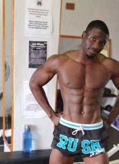 James - Male escort in Doha Photo 5 of 5