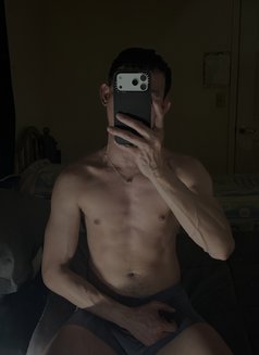 James O Smith - Male escort in Doha Photo 1 of 5