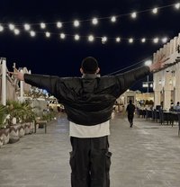 James O Smith - Male escort in Doha