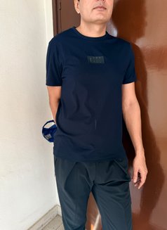 James - Male escort in Tokyo Photo 2 of 4