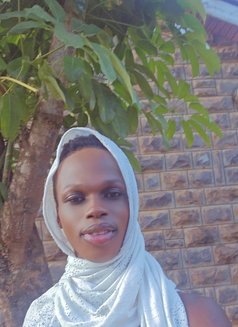 James - Acompañantes transexual in Nairobi Photo 8 of 9