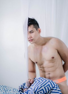 James Vargas - Male escort in Manila Photo 5 of 8