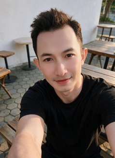 Jamesbkk - Male escort in Bangkok Photo 3 of 5