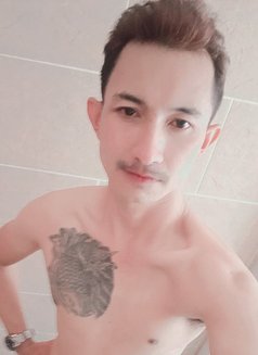 Jamesbkk - Male escort in Bangkok Photo 4 of 5