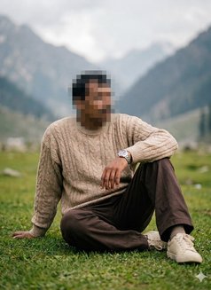 Jamez - Male escort in Kochi Photo 1 of 1