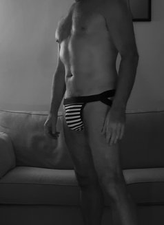 Jamie - Male escort in London Photo 1 of 8