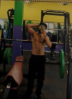 Jamie - Male escort in New Delhi Photo 8 of 9