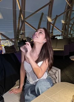 Jamie - escort in Shanghai Photo 5 of 7