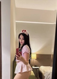 Katya - puta in Hong Kong Photo 3 of 6